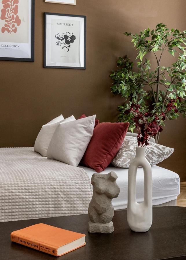 Luxe, Historic Home Near Downtown Landmarks 19Th Century ブダペスト エクステリア 写真
